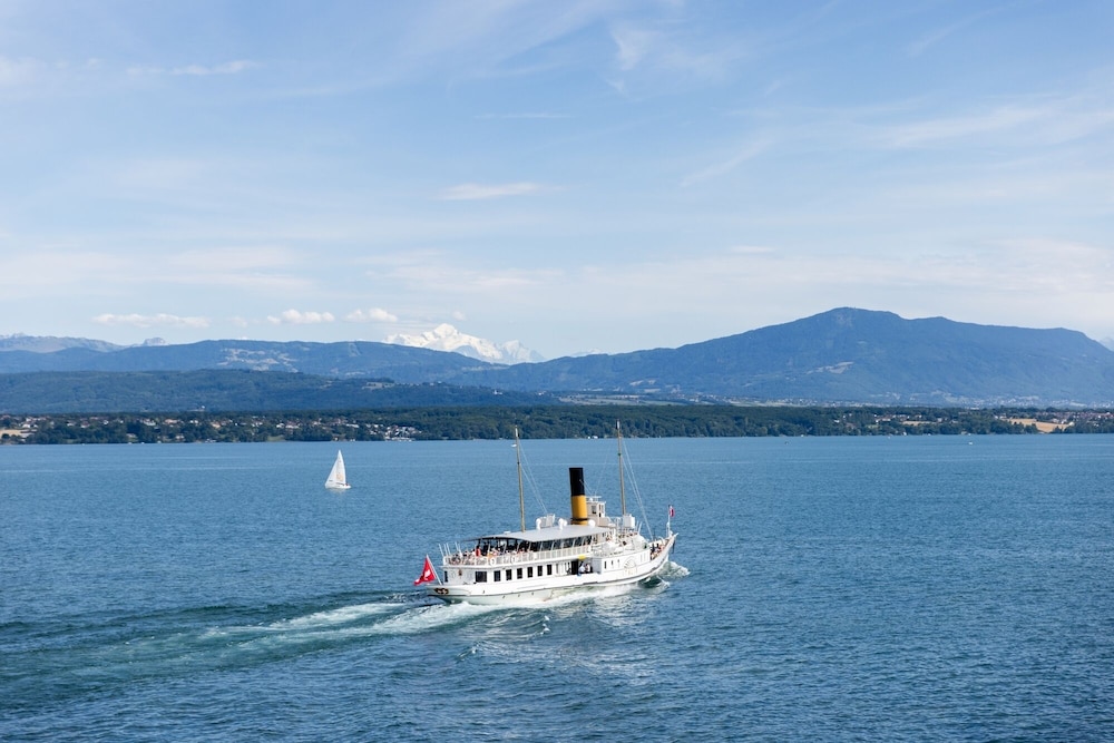 Hotel Real Nyon 45/53