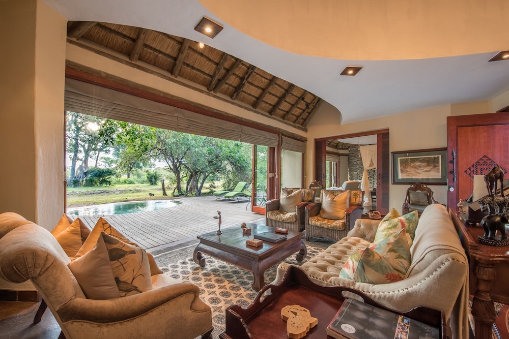 Tintswalo Safari Lodge 25/50