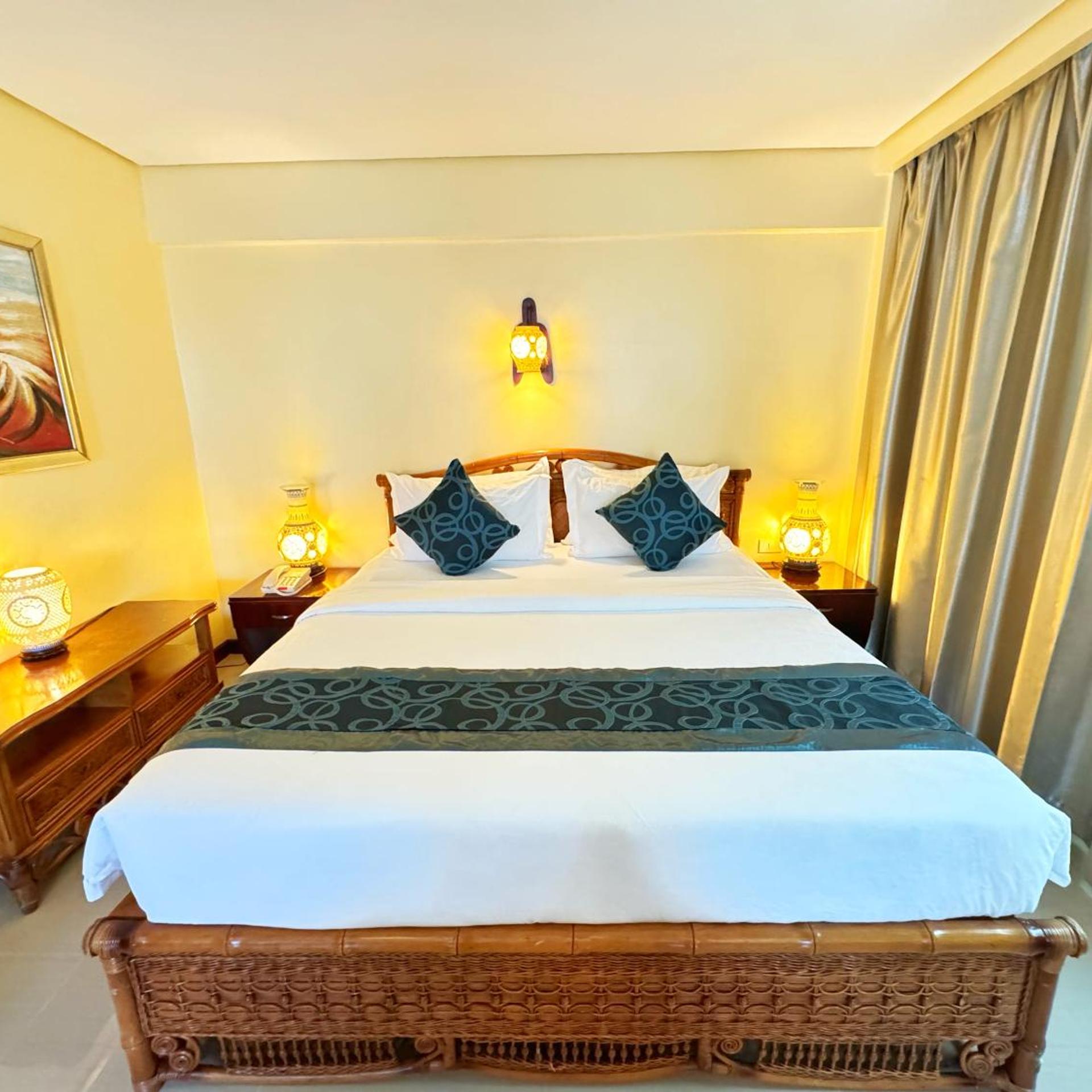 Ango, Suite, King Bed, Sofa