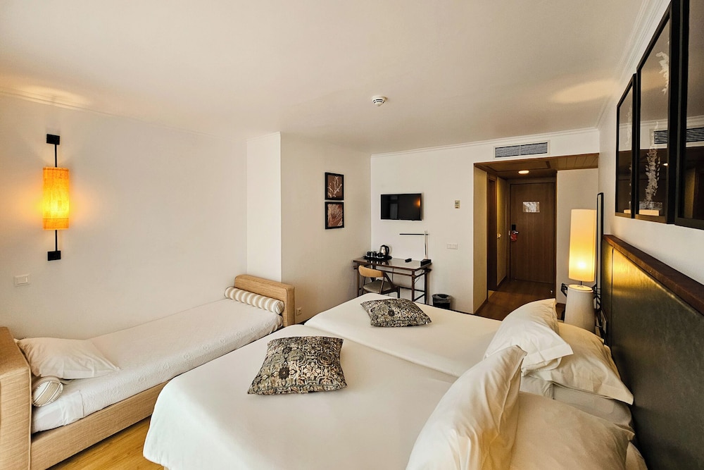 Hotel Ponta Delgada 46/122