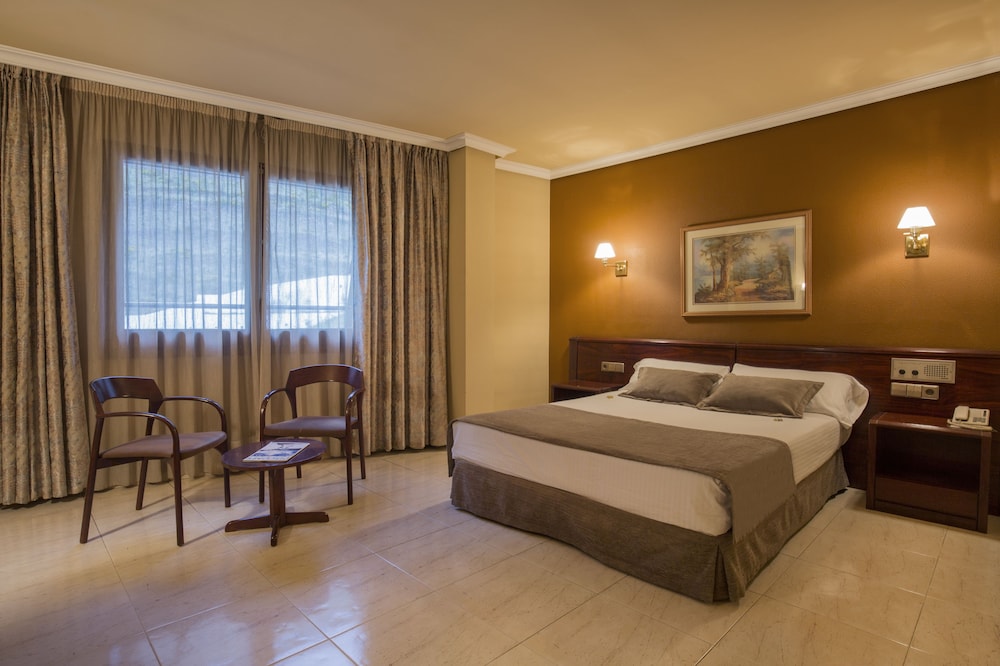 HOTEL IMPERIAL(ex. HUSA IMPERIAL) 10/50