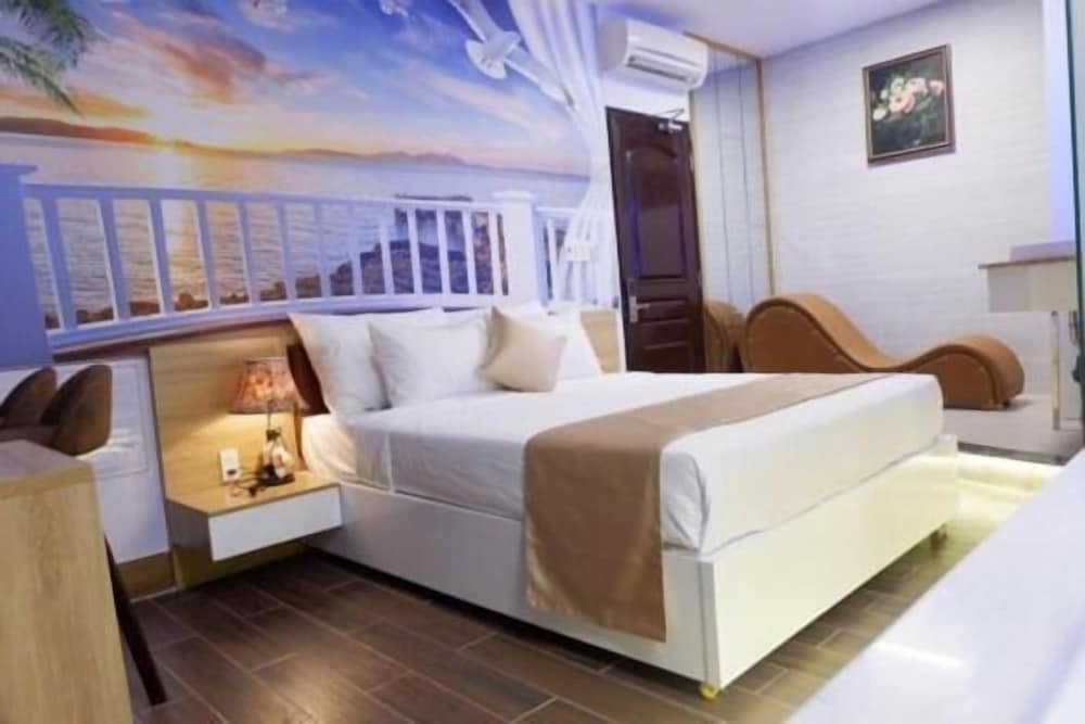 Hong Bao Thach Hotel 24/50