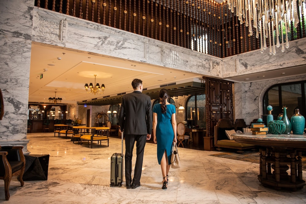Peridot Grand Luxury Boutique Hotel 5/50