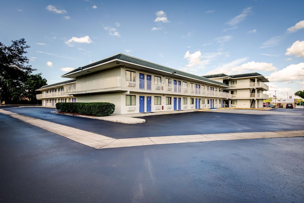 Motel6 Lakeland, FL in LAKELAND - FL