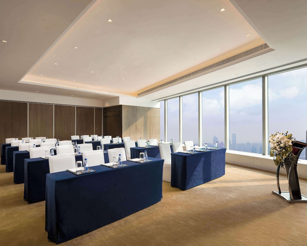 The Lixury Hotel -The Unbound Collection by Hyatt 37/50