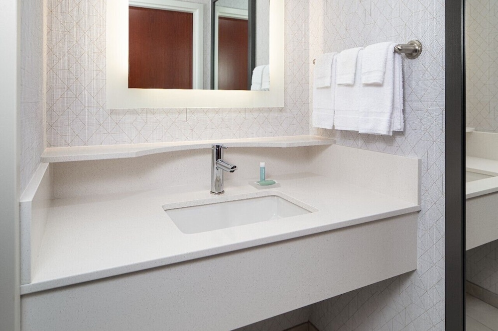 جناح بسريرين كوين مع سرير سحّاب إضافي، Springhill Suites Pigeon Forge 4/7