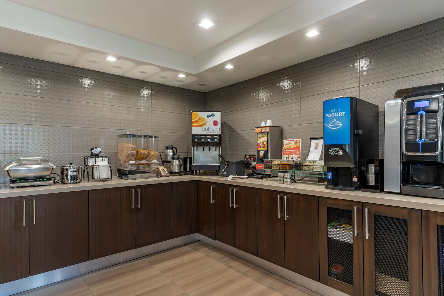 Best Western Silicon Valley Inn 25/35