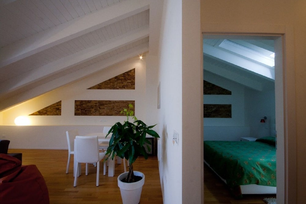 Hotel Muraglie 20/24
