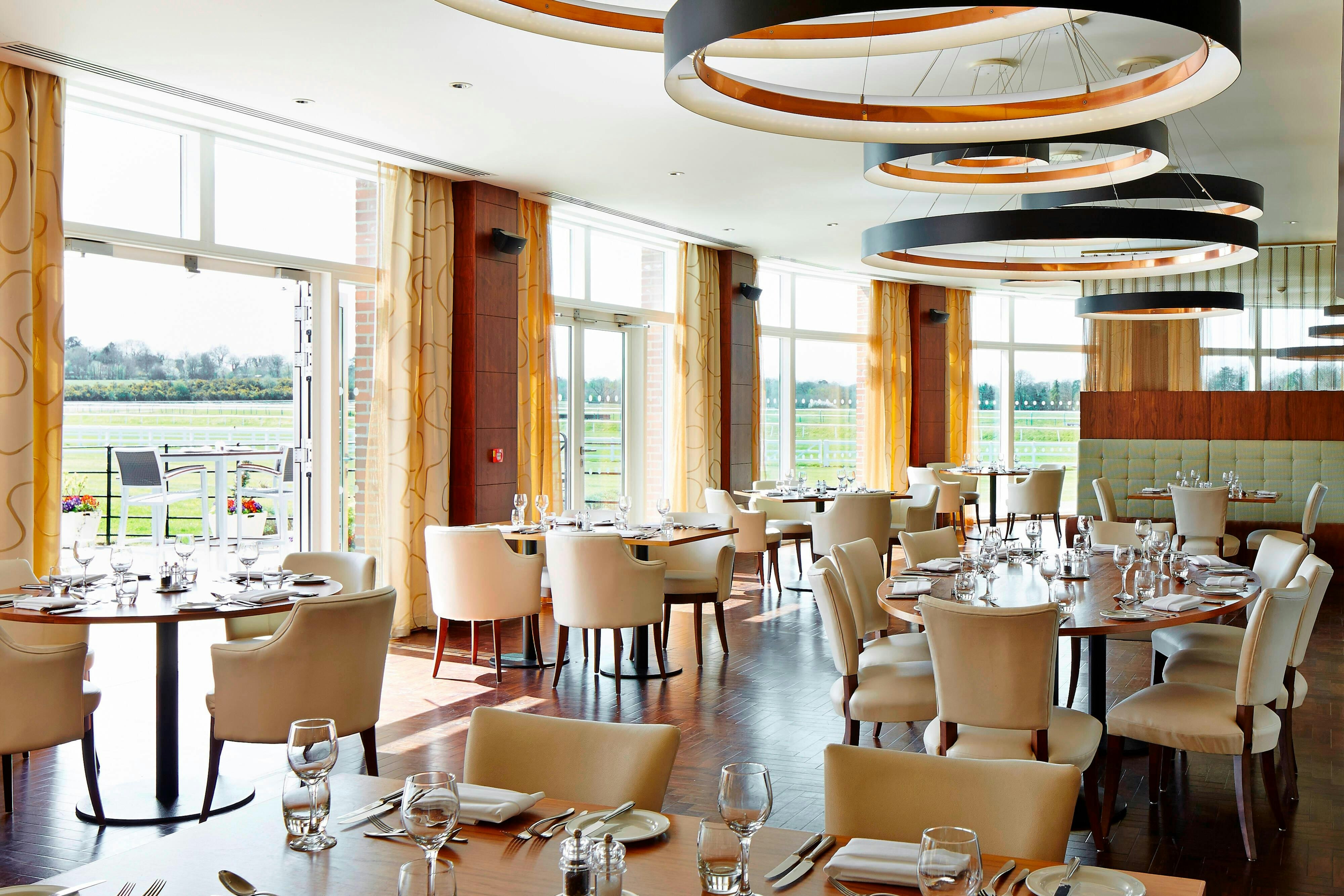 Lingfield Park Marriott Hotel Country Club 8/16