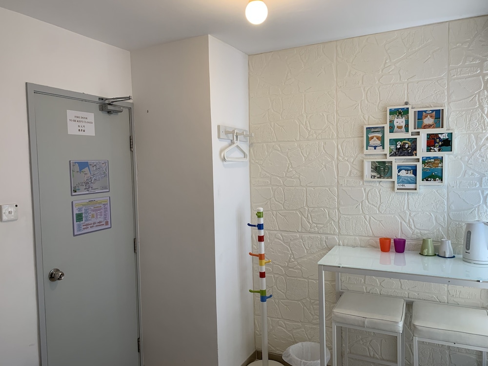 City Oasis Guesthouse 41/43