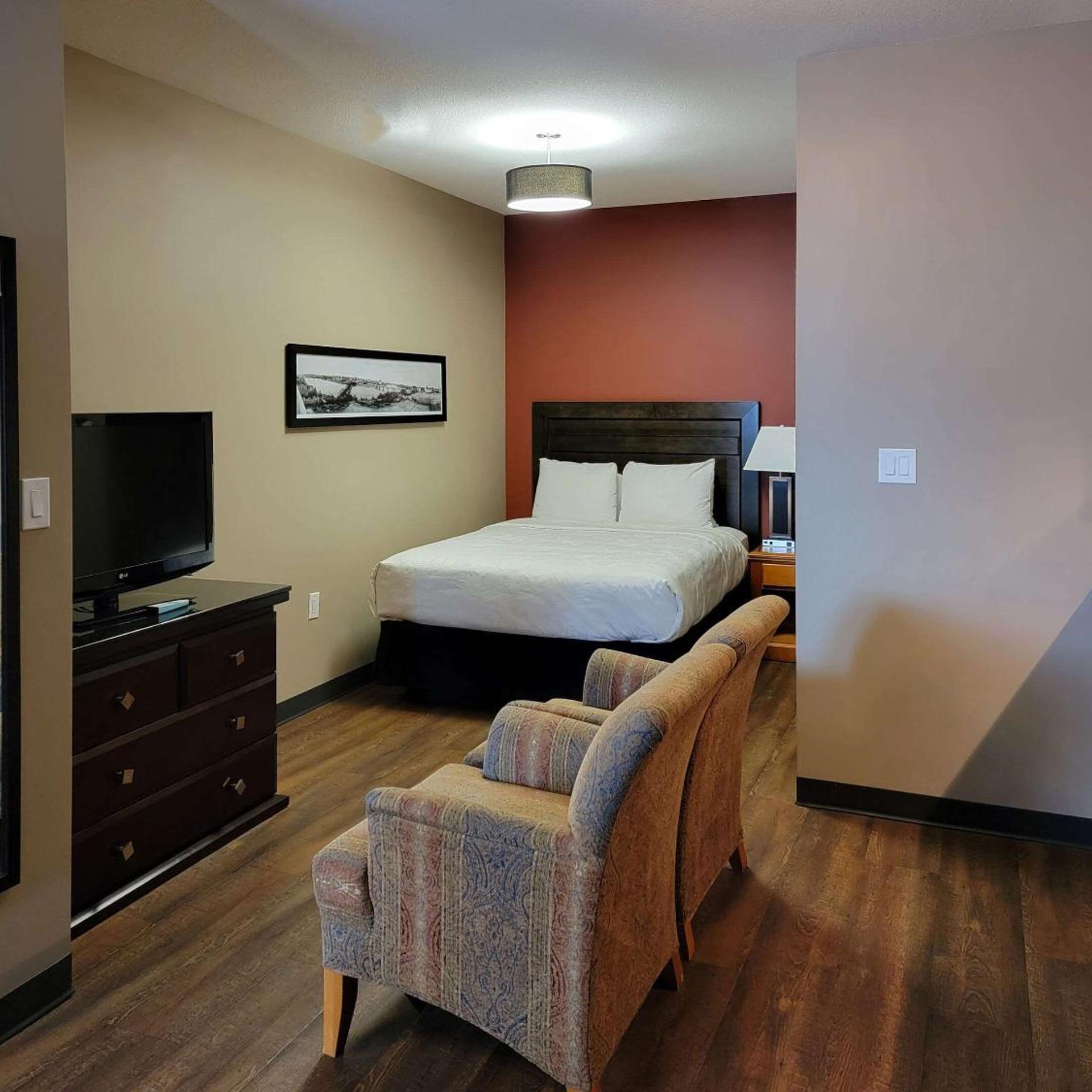 Room, Queen Bed, Exterior Entrance, Ground Floor