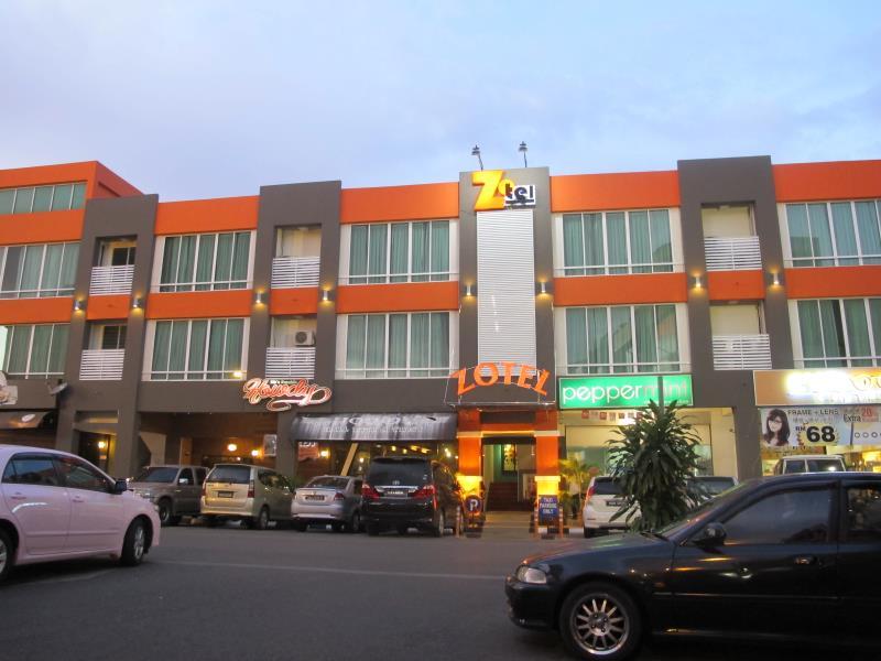 Zotel Hotel 12/32