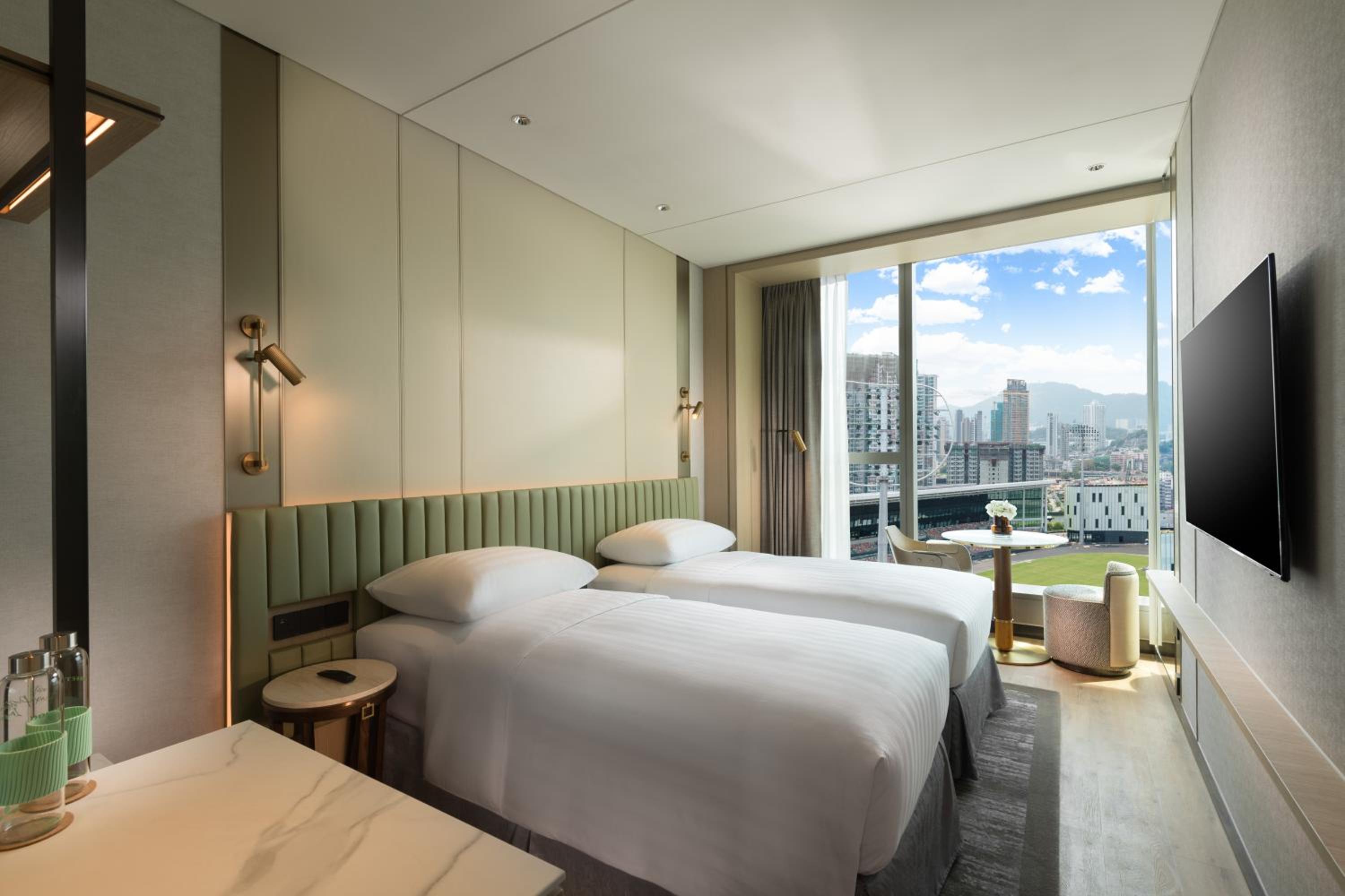 Dorsett, Premier, Twin Beds, City Sky View