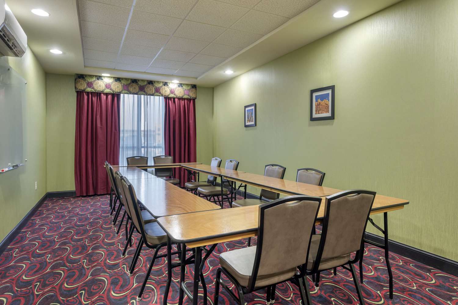 Comfort Inn & Suites Artesia, NM 35/40