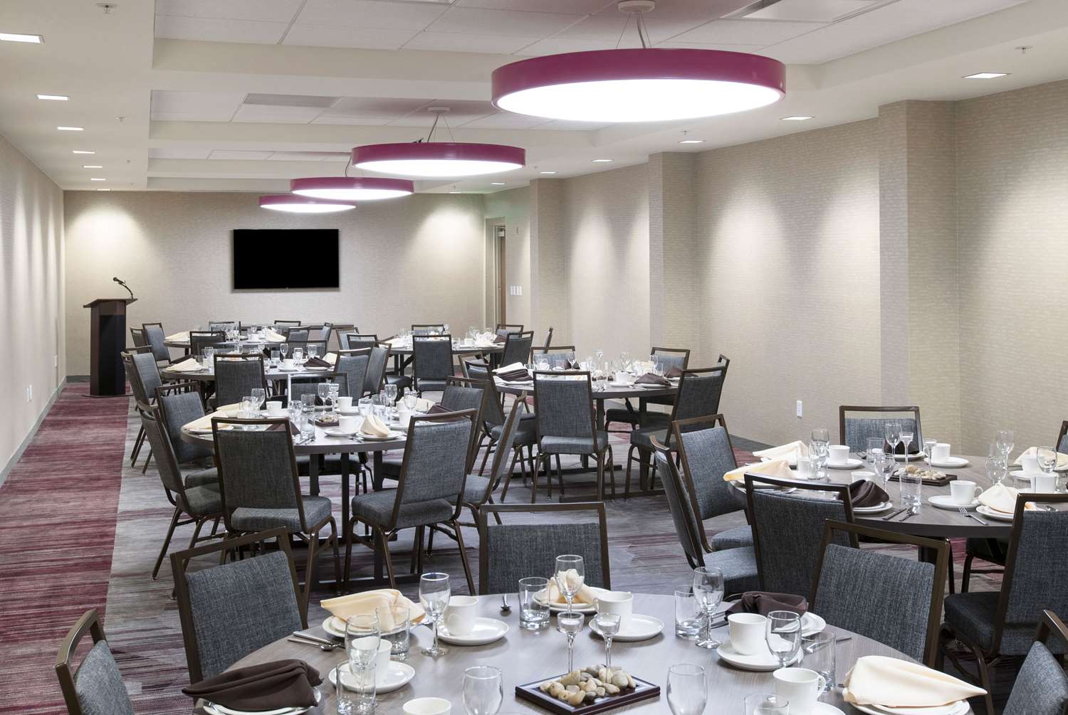 Wyndham Garden At Niagara Falls 20/24