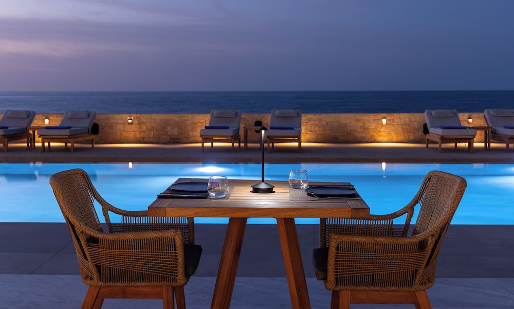 Castelo Boutique Suites by the sea 65/76