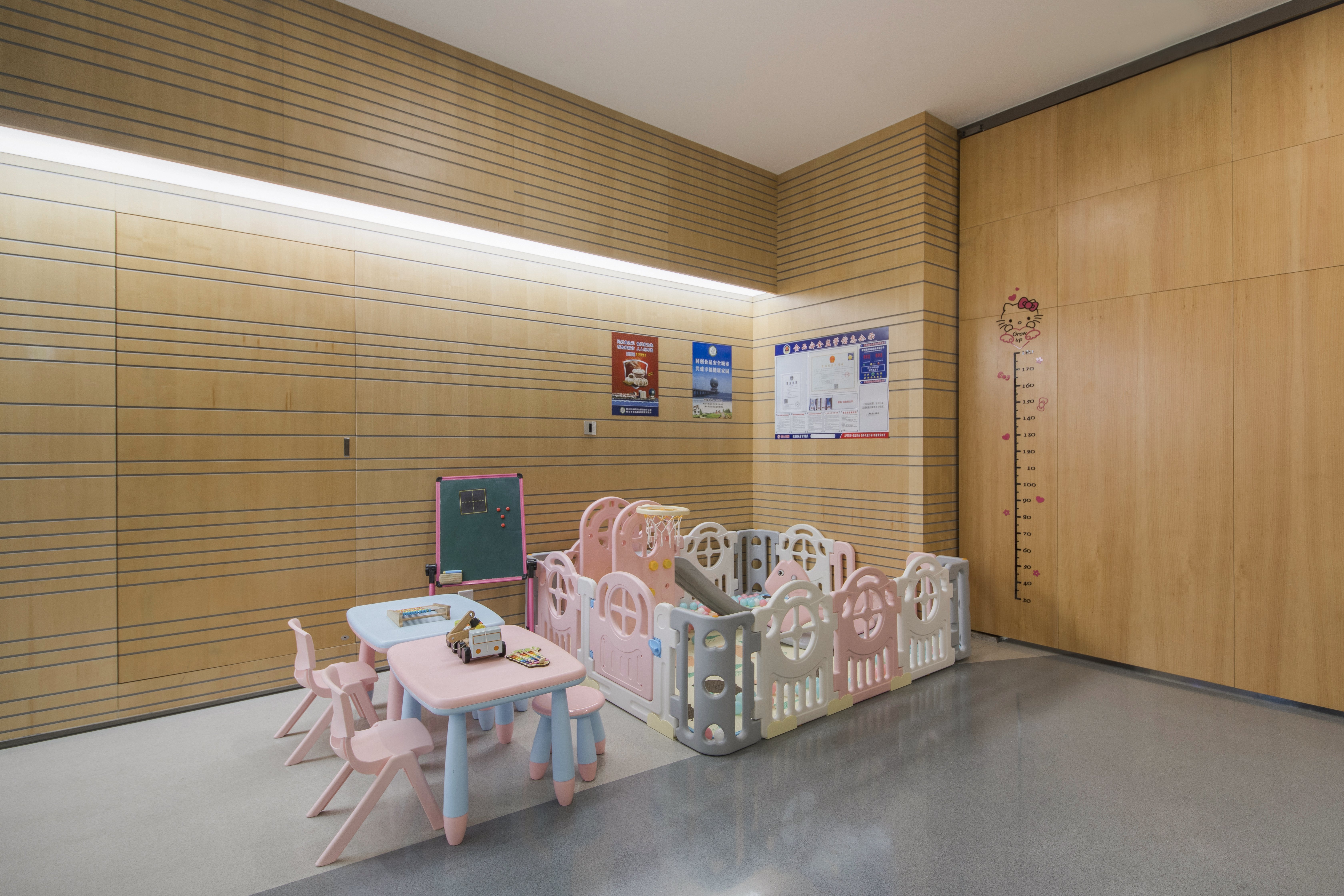 Holiday Inn Express Yantai Yeda 30/51