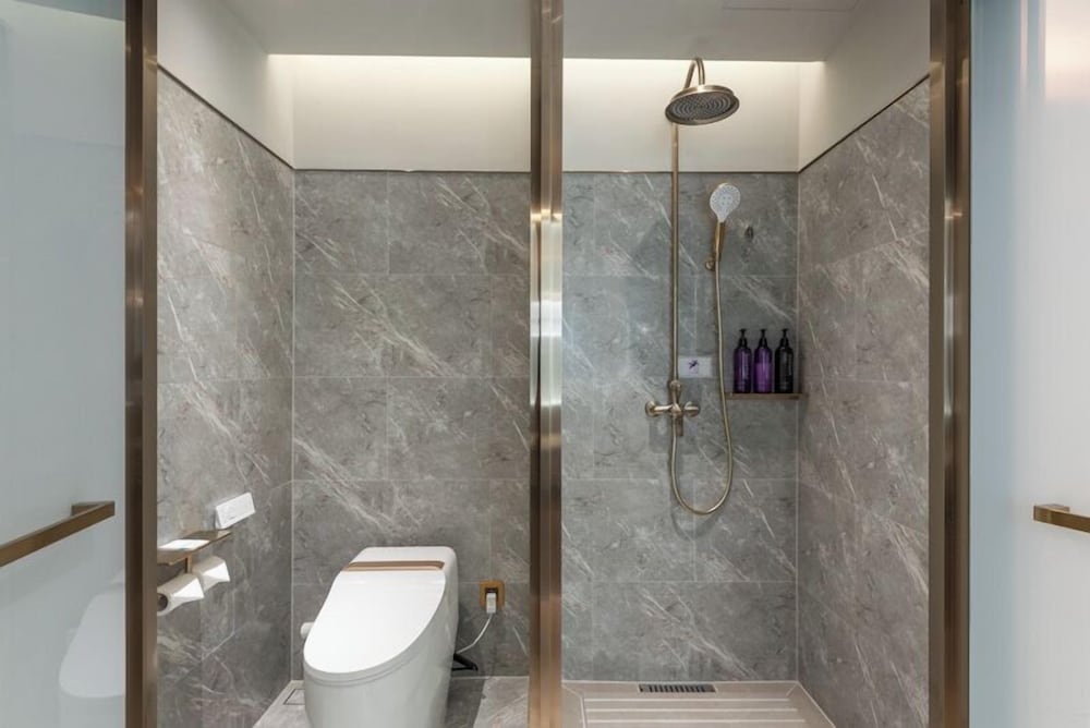 Mercure Shijiazhuang People Square 75/80