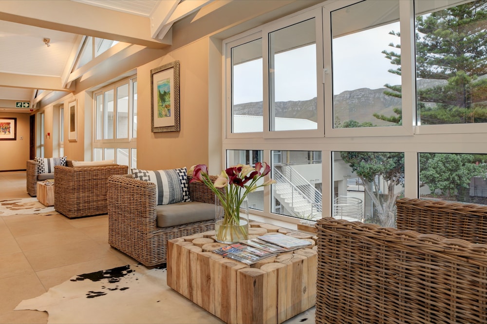 Abalone Guest Lodge 30/50