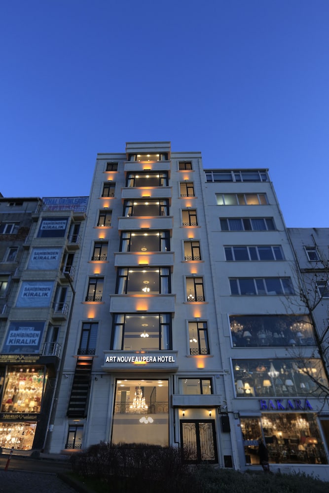 Art Nouveau Pera 2/36
