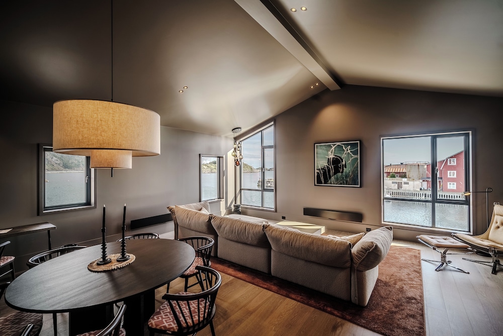 Henningsvaer Bryggehotell by Classic Norway Hotels 29/50
