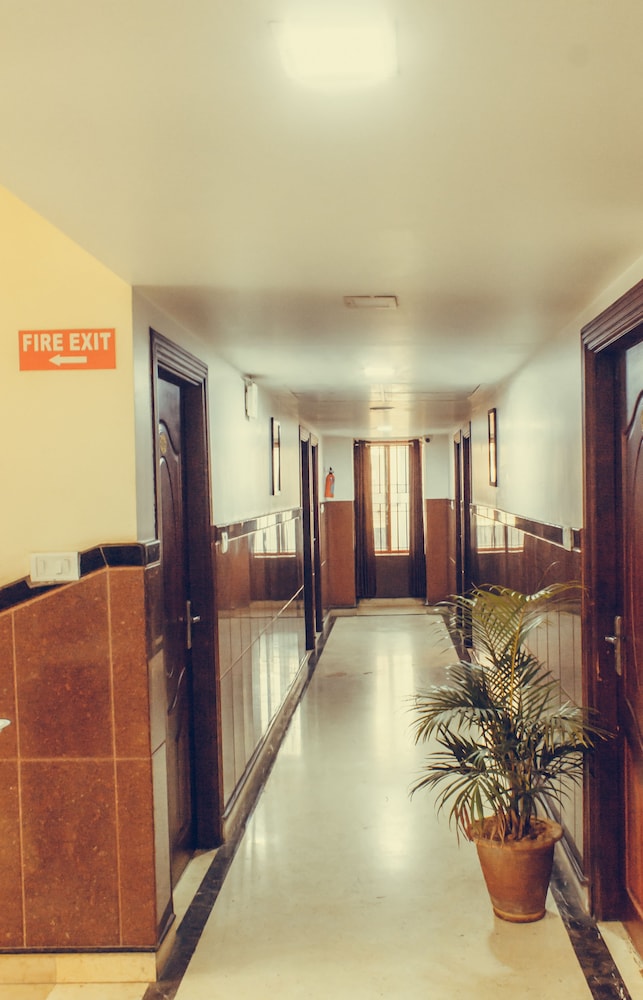 The Signature Inn Hotel 18/20