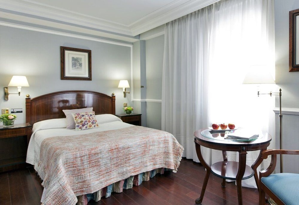 Hotel Rice Reyes Catolicos 10/73