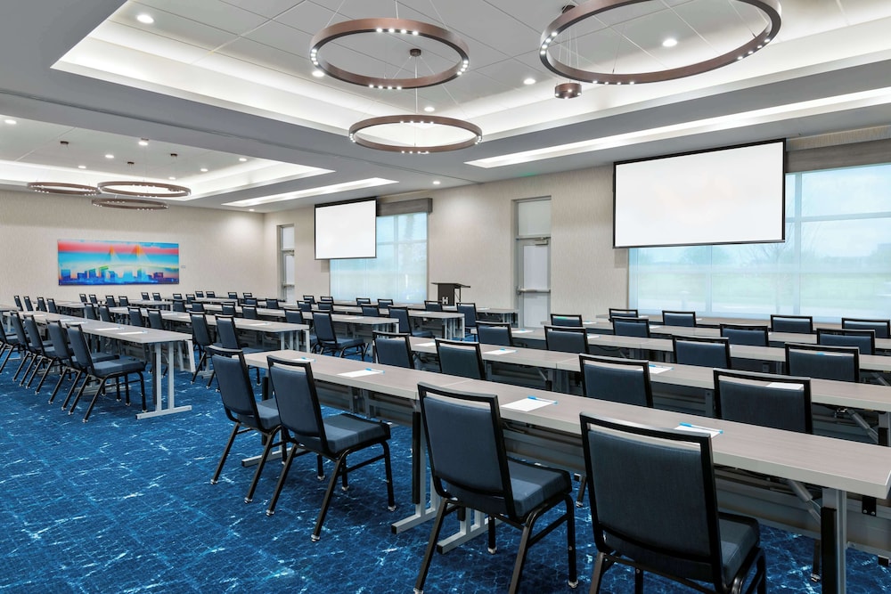 Hyatt House Tampa Airport Westshore 27/43