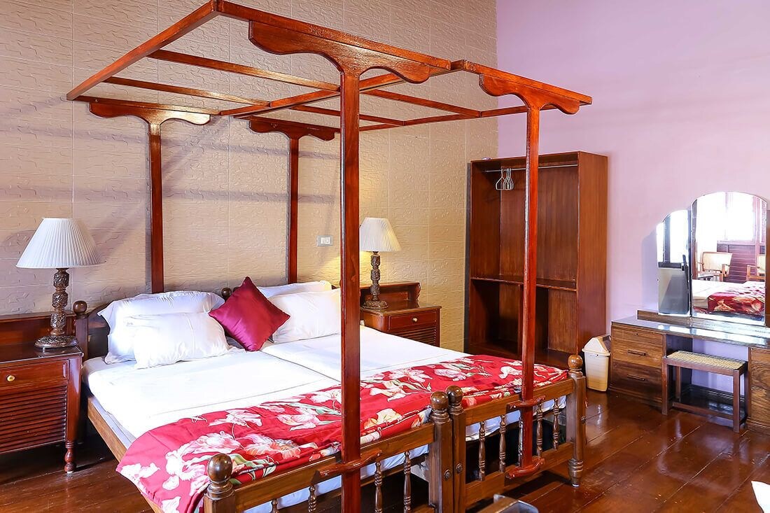 TRADITIONAL, DOUBLE BED