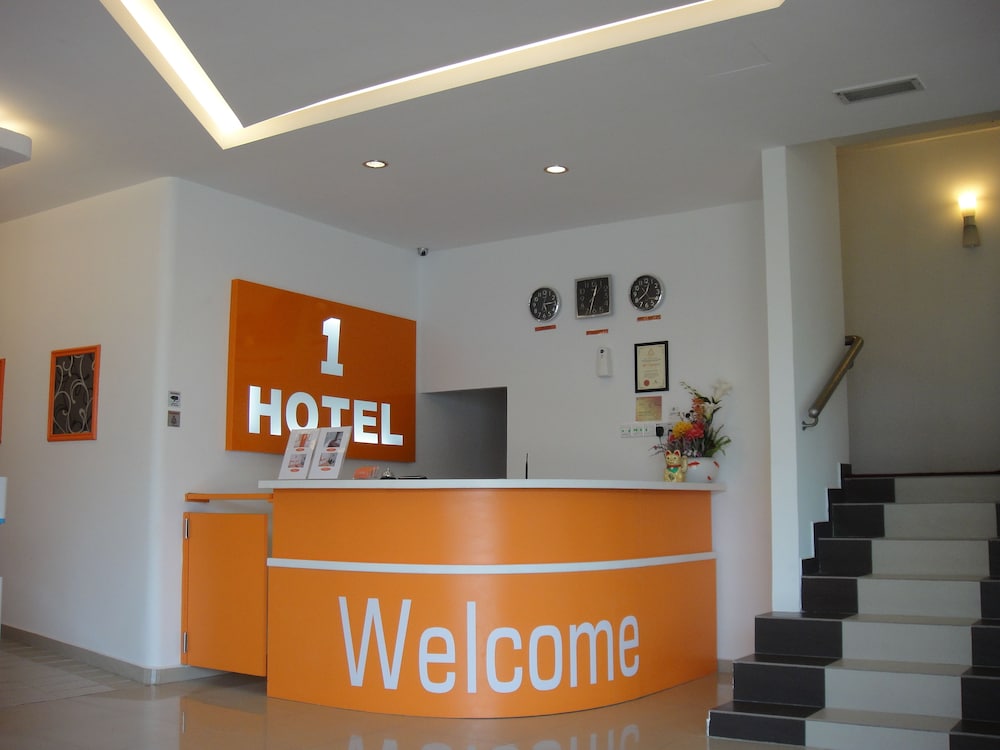 1 HOTEL KUCHAI LAMA 12/49