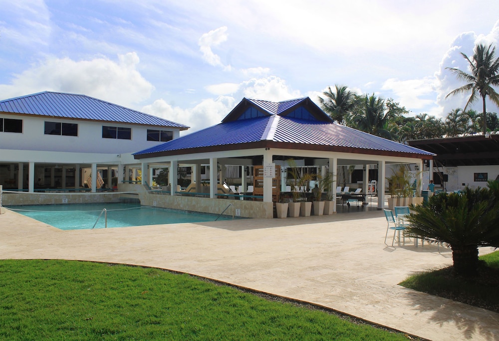 AHNVEE RESORT & SPORTS 2/52