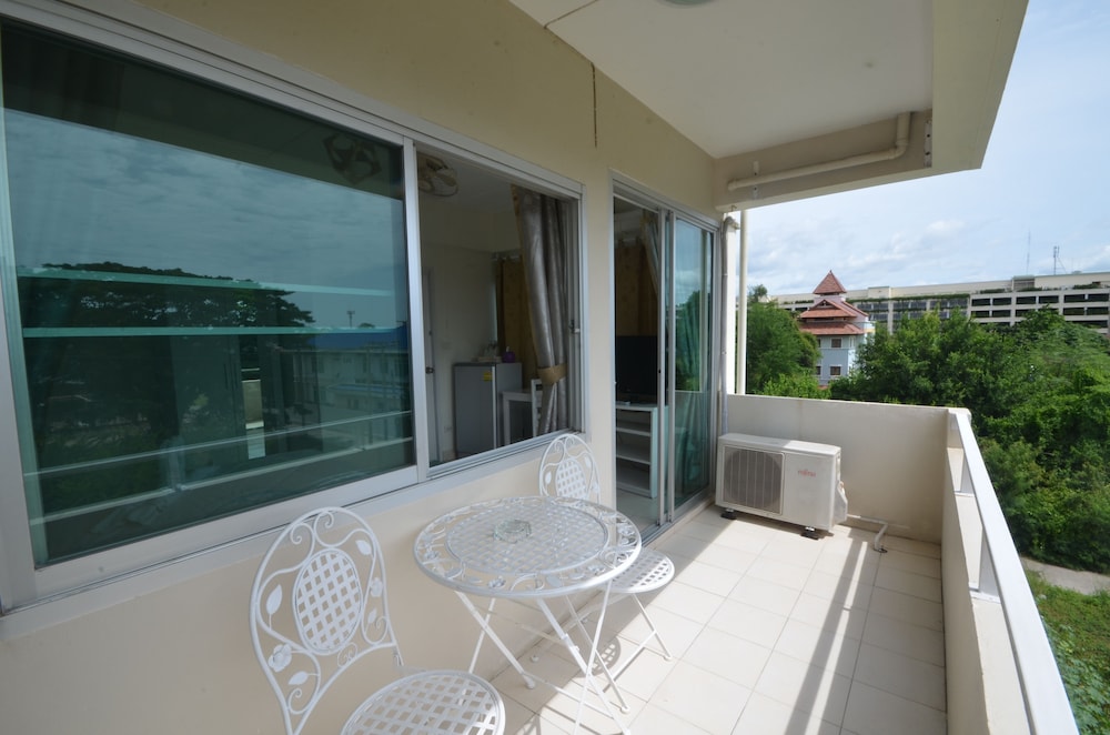Pearl Huahin 45/51