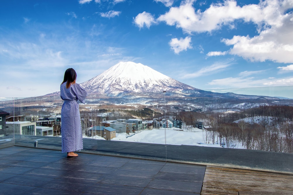 The Vale Niseko 45/50