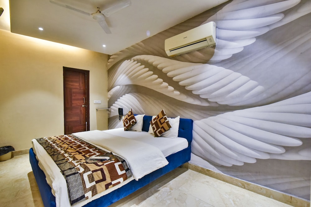 HOTEL SINGH INTERNATIONAL 10/21