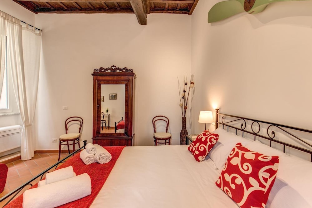 Piccolo Trevi Suites 12/53
