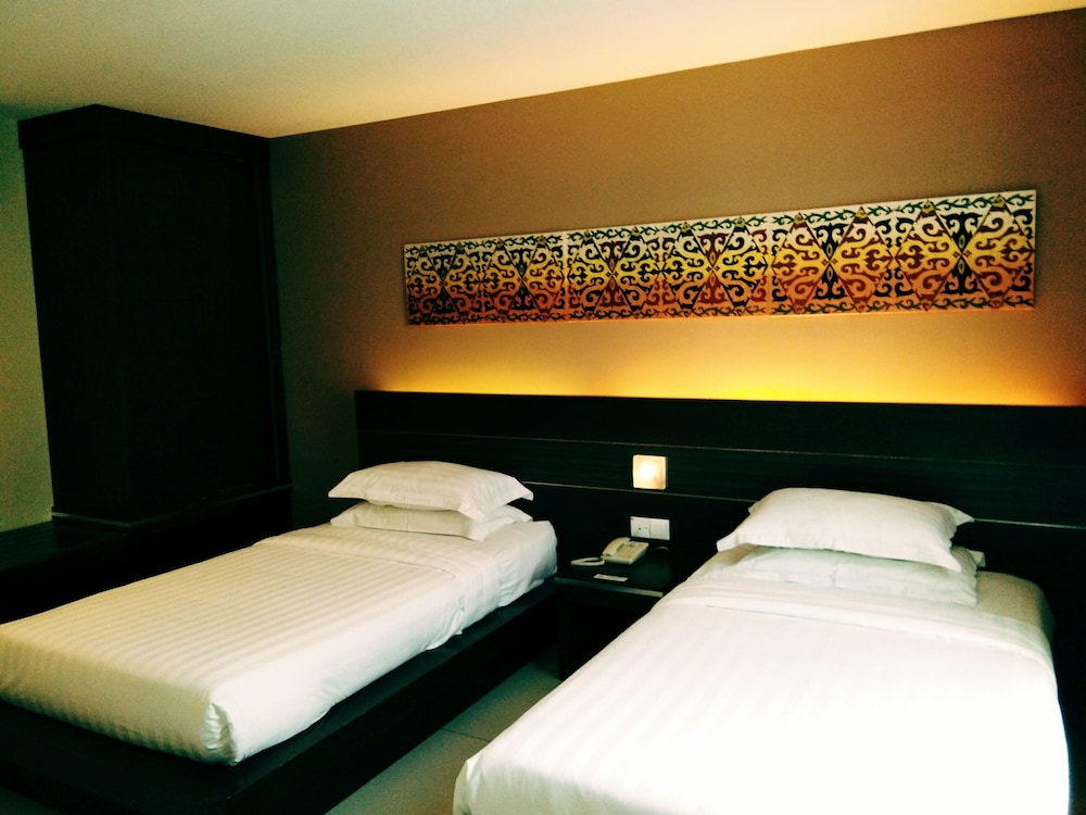 Kinabalu Daya Hotel 31/72