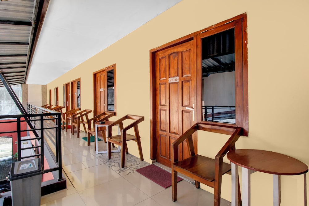 Hotel O near UGM formerly Bayang Brothers Guest House 47/55