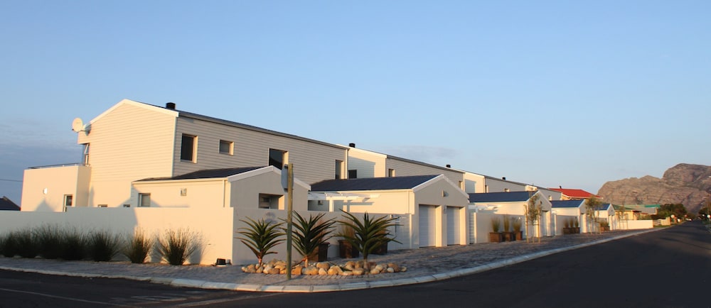 Spatalla Holiday Homes 6/50