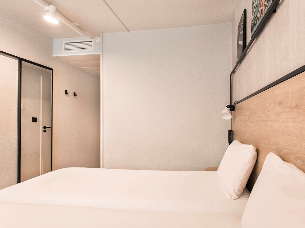Ibis Avignon Sud 26/72