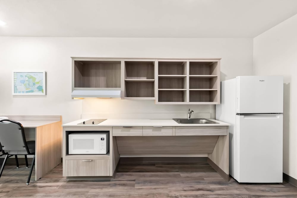 WoodSpring Suites Chandler Phoenix Medical Center 23/31