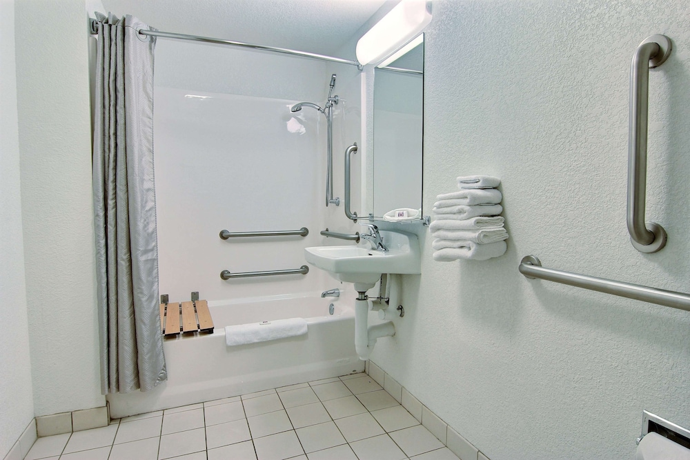 Motel6 Corpus Christi, TX - East - North Padre Island 54/58
