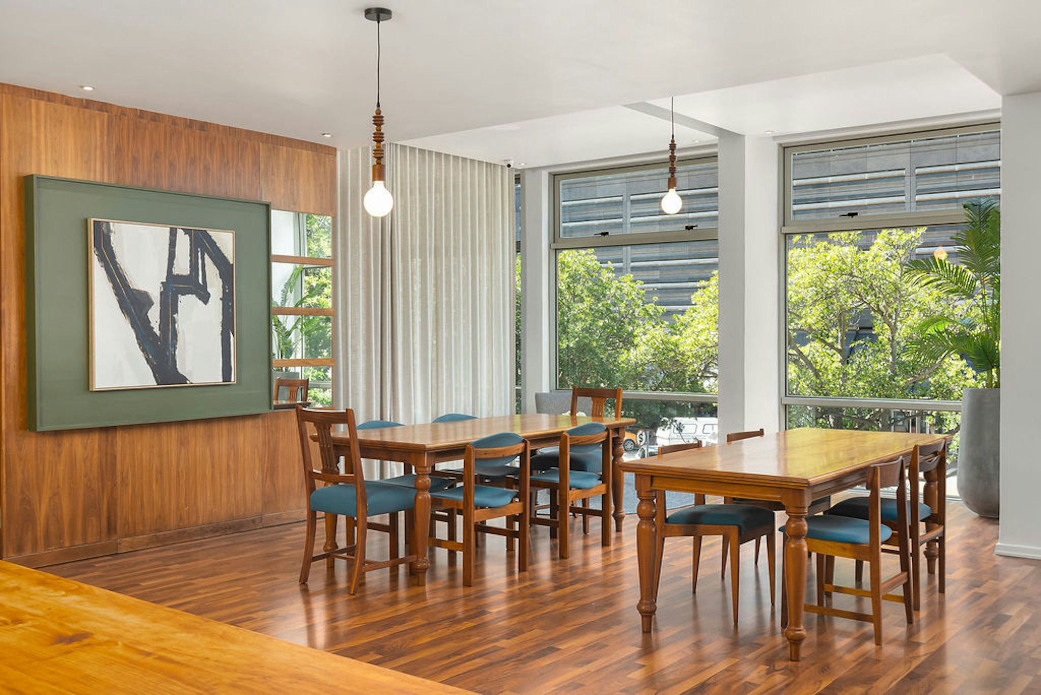 Townhouse Hotel and Conference Center 38/55