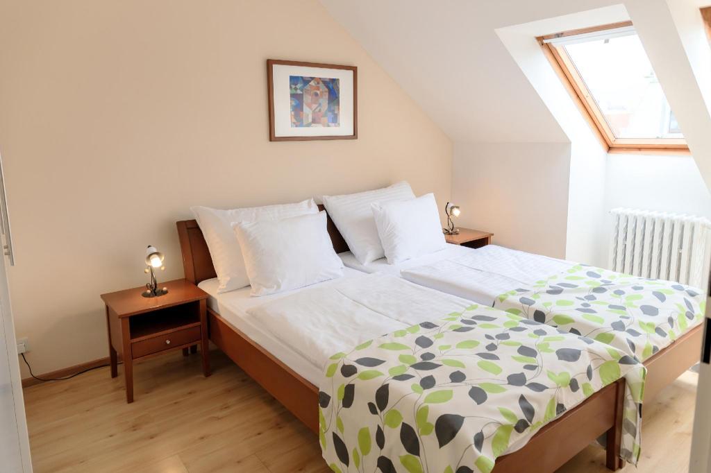 Apartment, Twin Beds, Attic