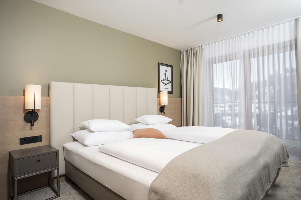 Standard, Double Bed