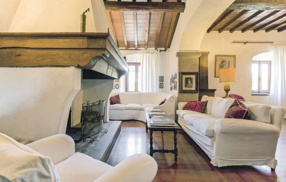 Casale Le Torri 10/21