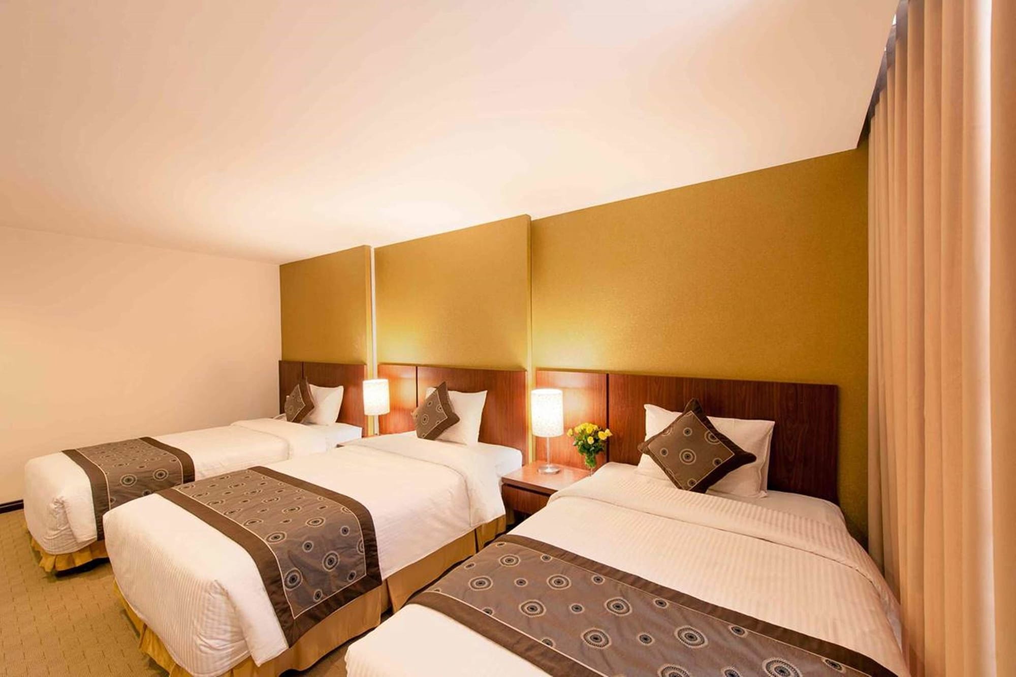 Deluxe, Triple, 3 Beds