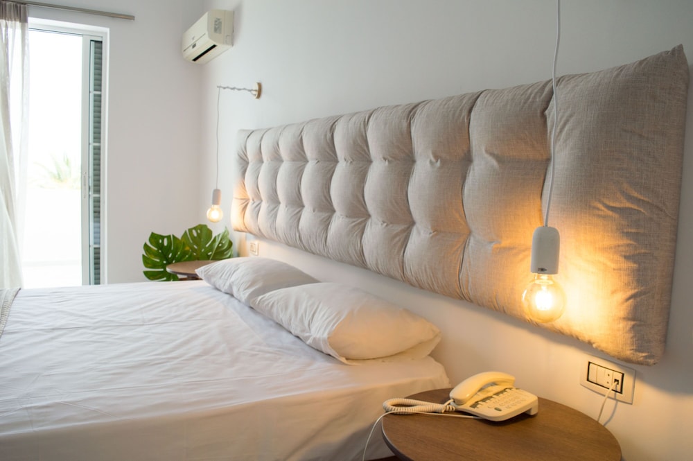 Paradise Beach Hotel 14/50