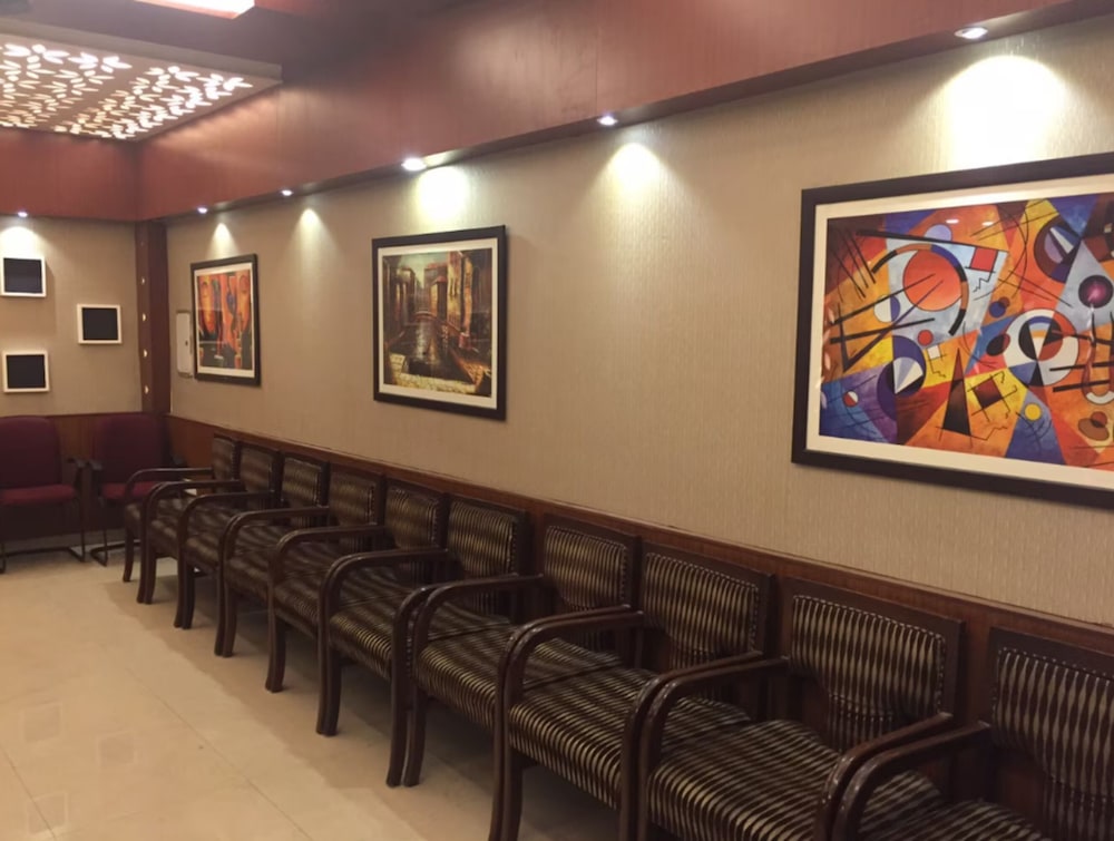HOTEL DOON REGENCY 29/41