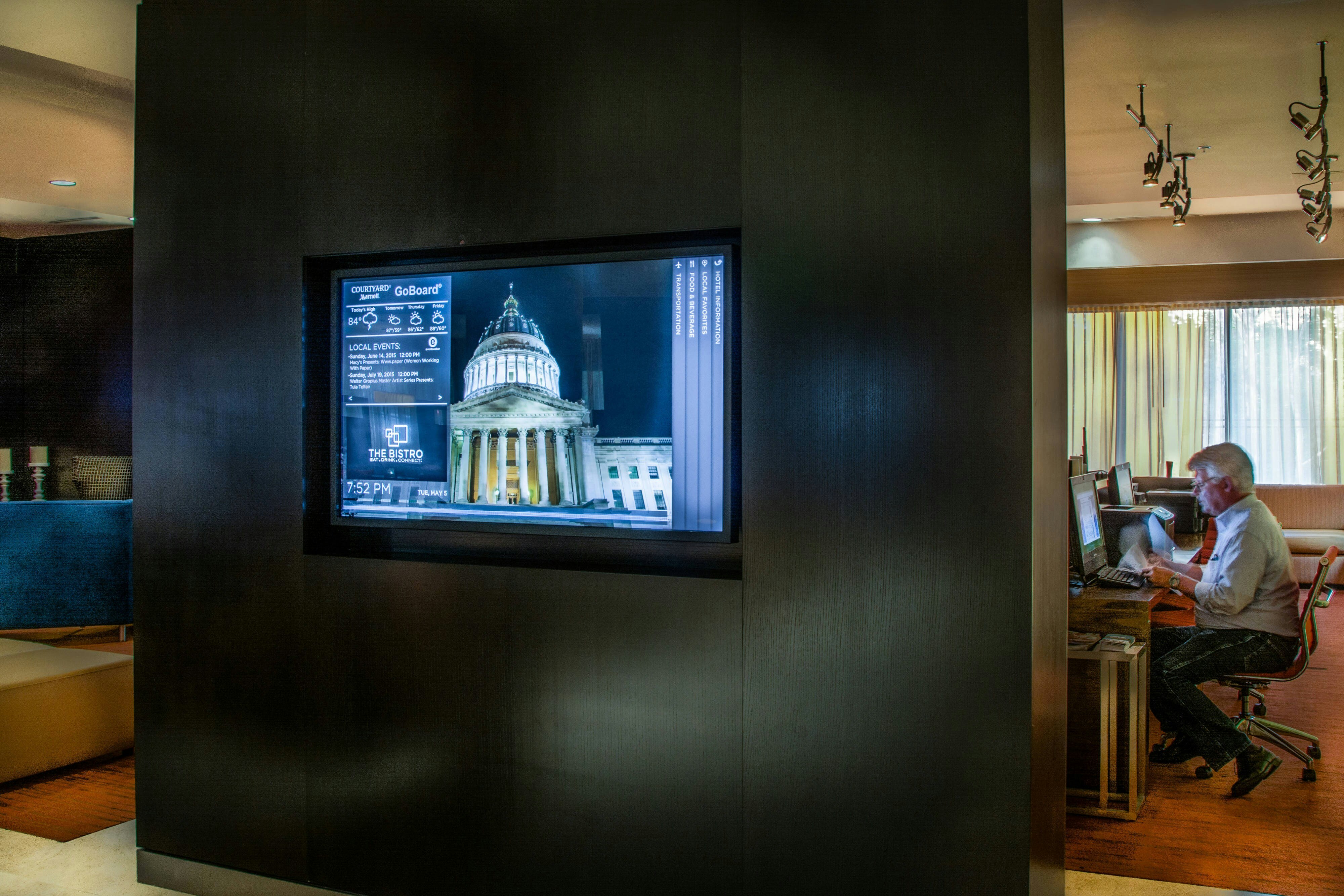 Lobby at Courtyard by Marriott Charleston Downtown/Civic Center, CHARLESTON - WV