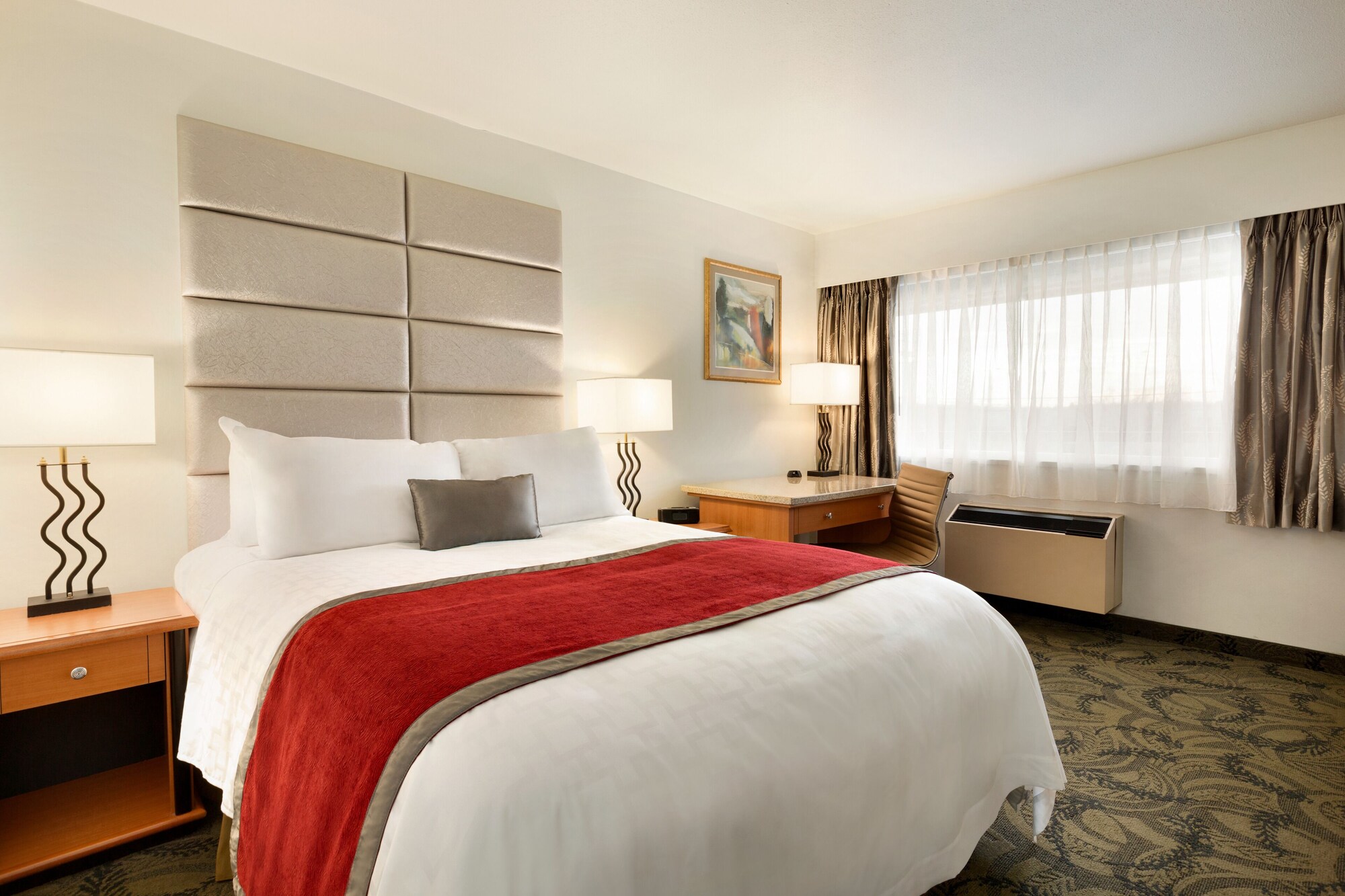 Standard, Queen Bed, Exterior Entrance